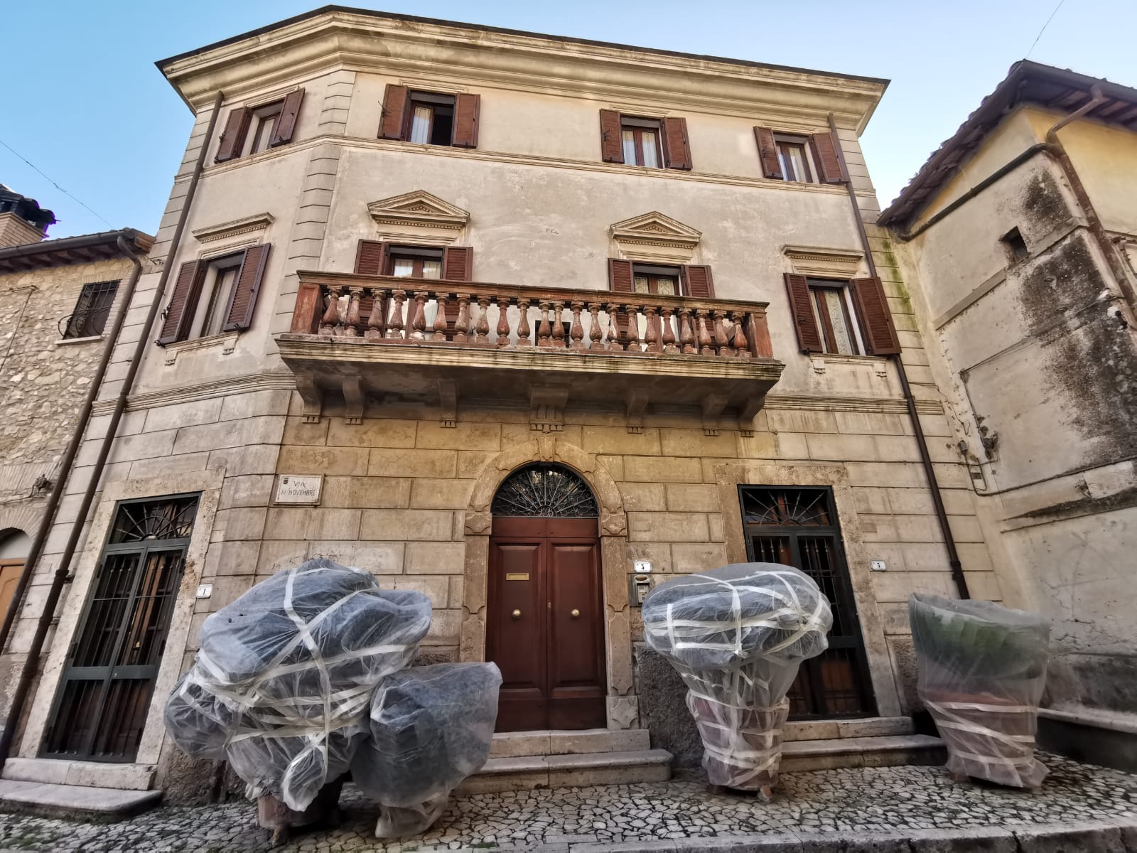 Locale commerciale centro storico di Montecchio, Terni